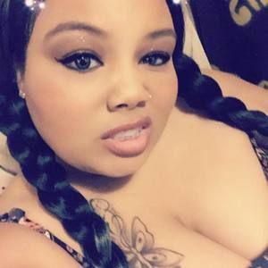 Meet your Posher, Krystalyn